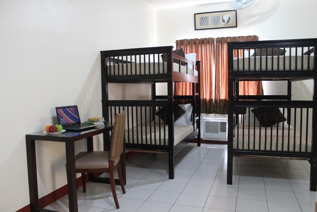 La Casarita Aparthotel Manila Exterior photo